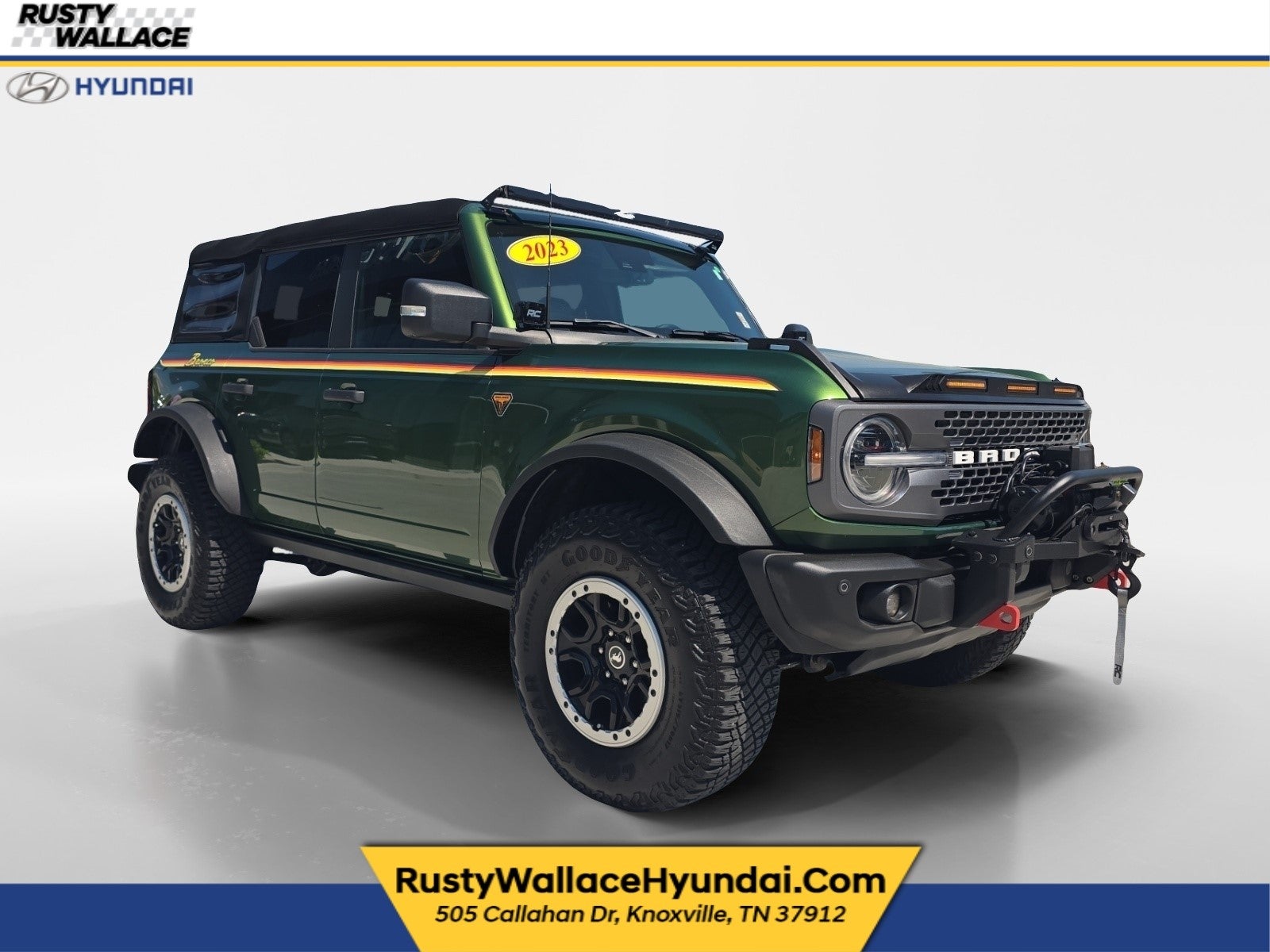 2023 Ford Bronco Badlands in Eruption Green Metallic — front three-quarter view