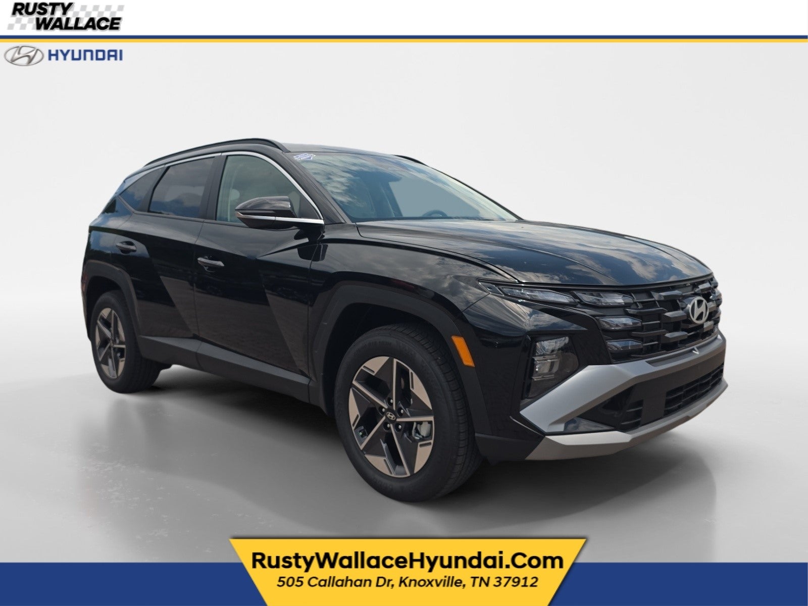 2026 Hyundai TUCSON SEL Premium in Phantom Black — front three-quarter view